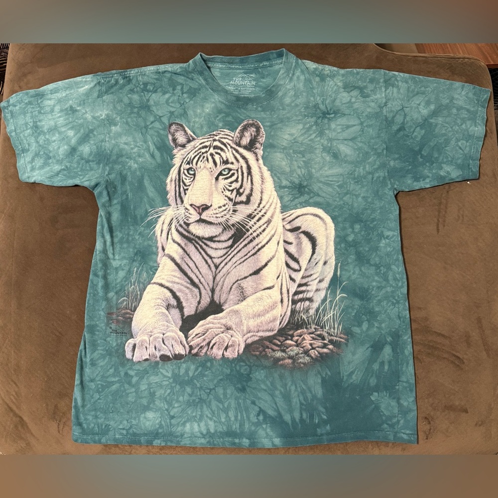 The Mountain T-Shirt White Tiger 2009 Siberian Tiger Tie Dye Green Size 2XL